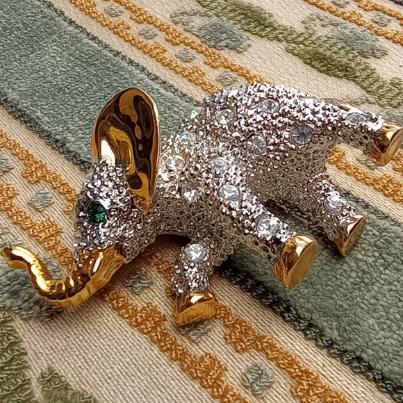 Elephant Crystal Brooch Pin Green Eyes Two Tone Metal approx 2" - Picture 14 of 14